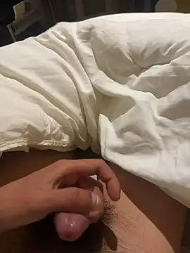 Snapshot of juniiorre chatting on 03.15.26 juniiorre online show from 03.15.26