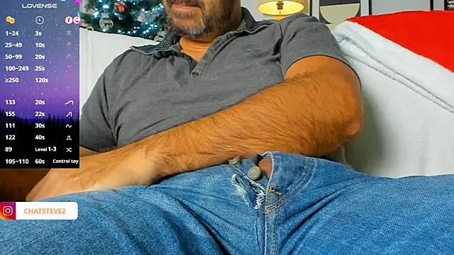 Snapshot of _MrPrecum_ chatting on 12.12.24 MrPrecum online show from 12.12.24