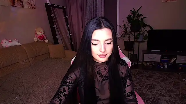   Malika   online show from 10.10.25