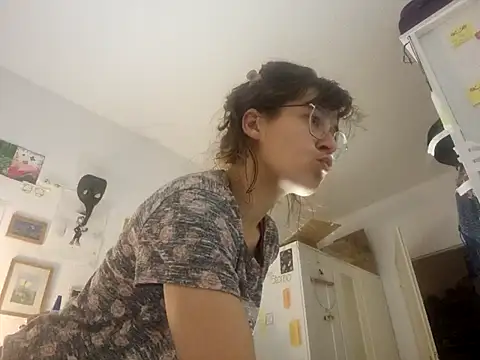 LinaWinter online show from 09.10.25