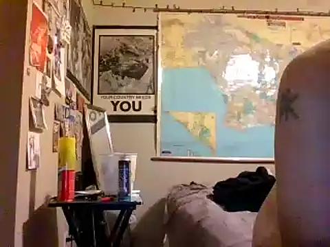 Gerbil8823 online show from 09.18.25