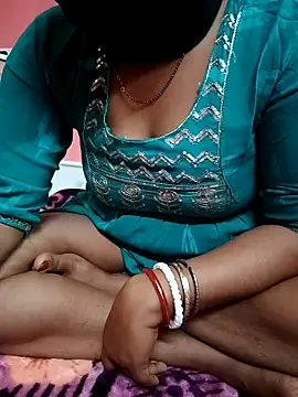 Snapshot of Bengali-boudi chatting on 02.16.25 Bengali-boudi online show from 02.16.25