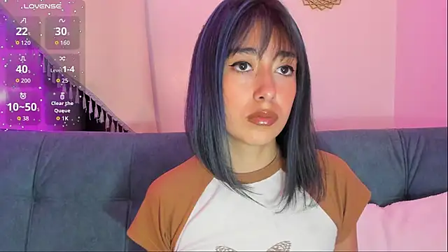 Snapshot of Scarlet_wd18 chatting on 11.20.25 Scarlet wd18 online show from 11.20.25