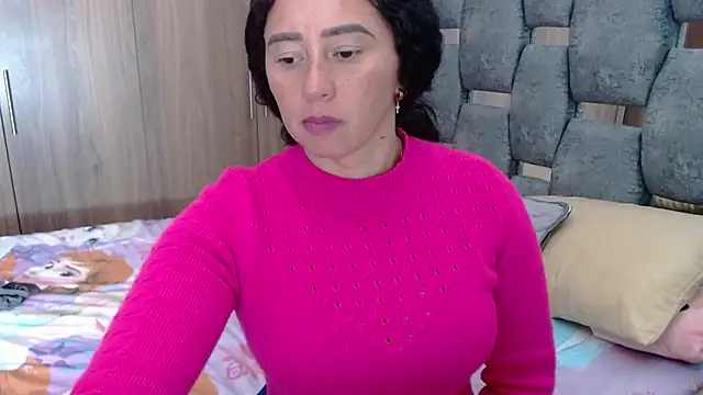 sara hott 1 online show from 01.28.25