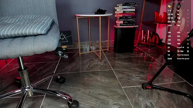 Snapshot of goddessalice chatting on 10.24.25 goddessalice online show from 10.24.25