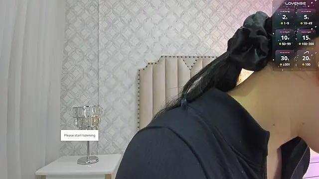 Pia Johnson  online show from 03.19.26