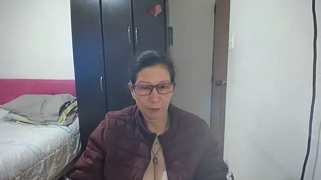 Snapshot of latin49 chatting on 06.12.26 latin49 online show from 06.12.26
