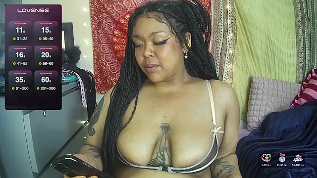 Snapshot of DoubleDDelirium chatting on 03.21.25 DoubleDDelirium online show from 03.21.25