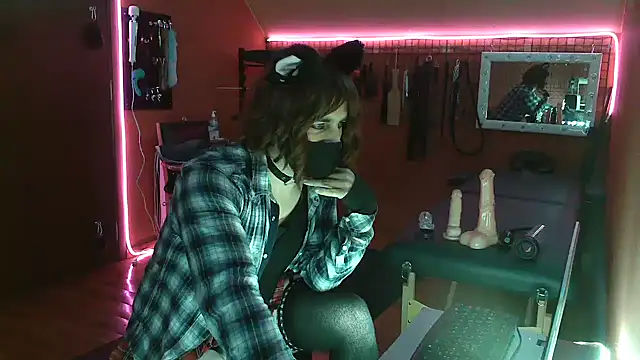 Snapshot of Ginny-the-bdsm-nympho chatting on 12.29.24 Ginny-the-bdsm-nympho online show from 12.29.24