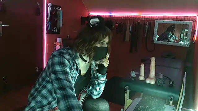 Snapshot of Ginny-the-bdsm-nympho chatting on 03.06.25 Ginny-the-bdsm-nympho online show from 03.06.25