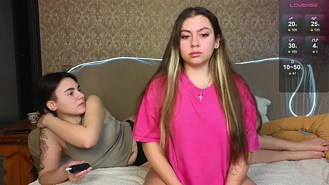 twobabesweet online show from 01.04.25