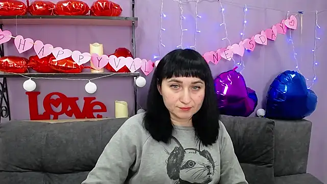 NinaFlawlees online show from 02.11.25