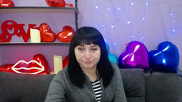 NinaFlawlees online show from 03.01.25