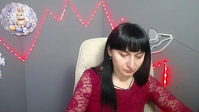 NinaFlawlees online show from 04.06.26