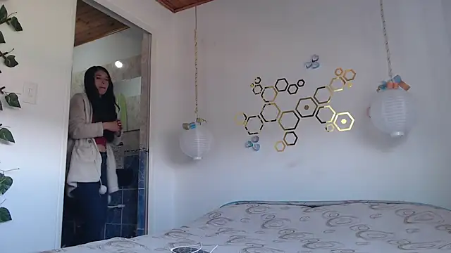 adriscute online show from 02.28.25