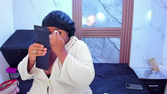 Snapshot of HannyMansonh chatting on 03.12.25 HannyMansonh online show from 03.12.25