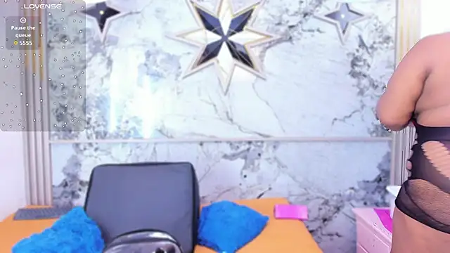 Snapshot of HannyMansonh chatting on 09.20.25 HannyMansonh online show from 09.20.25