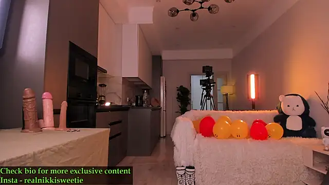 nikkisweetie online show from 06.01.26