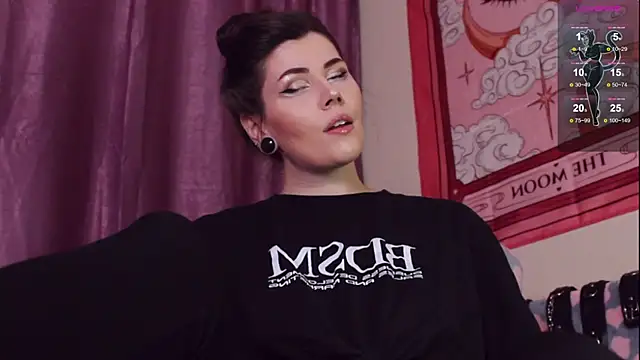 Luna Blake online show from 03.05.25