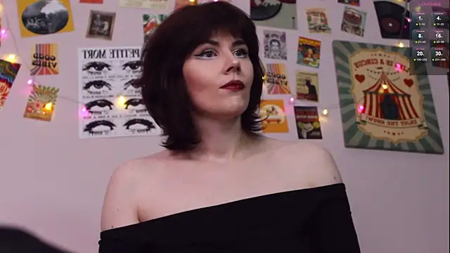 Luna Blake online show from 04.02.26