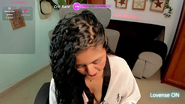 Snapshot of miss-katty chatting on 05.04.26 miss-katty online show from 05.04.26