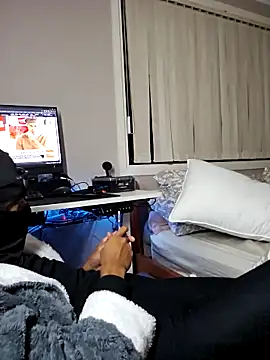 Snapshot of AmGuy23 chatting on 03.06.25 AmGuy23 online show from 03.06.25