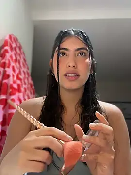 Gaby zahir  online show from 03.15.25