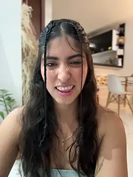 Gaby zahir  online show from 03.15.25