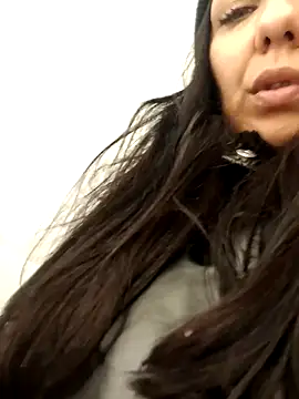 LeticiaWoods online show from 01.18.25