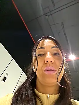 LeticiaWoods online show from 10.28.25