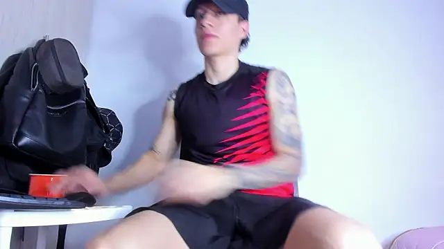 Snapshot of enzo_bvlgari chatting on 02.28.26 enzo bvlgari online show from 02.28.26