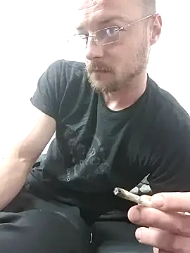 kgltintan online show from 03.15.25