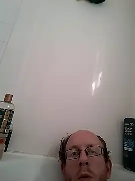 Snapshot of TaylorBlaze chatting on 12.22.24 TaylorBlaze online show from 12.22.24