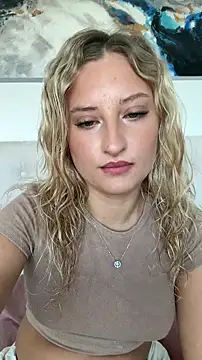 Snapshot of MileySummer chatting on 10.10.25 MileySummer online show from 10.10.25