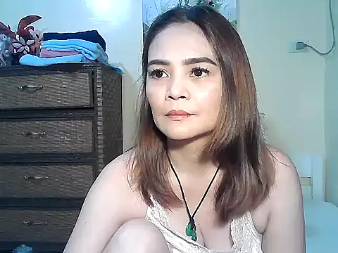 Kisses-13 online show from 12.04.25