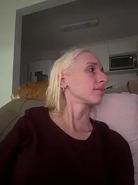 bunnydark00 online show from 03.13.25