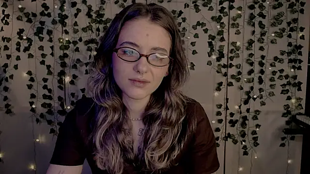 risha laas online show from 02.15.25