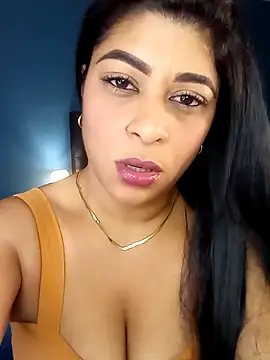 Snapshot of Lashmy111 chatting on 12.12.24 Lashmy111 online show from 12.12.24