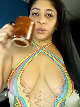 Snapshot of Lashmy111 chatting on 01.25.25 Lashmy111 online show from 01.25.25