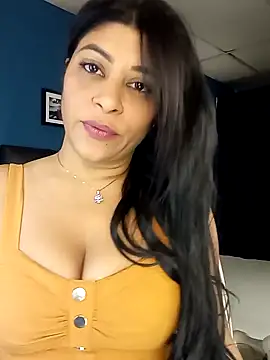 Snapshot of Lashmy111 chatting on 02.04.25 Lashmy111 online show from 02.04.25