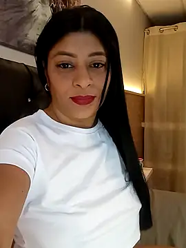 Snapshot of Lashmy111 chatting on 10.05.25 Lashmy111 online show from 10.05.25