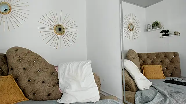 Naughty  Mom online show from 03.02.25