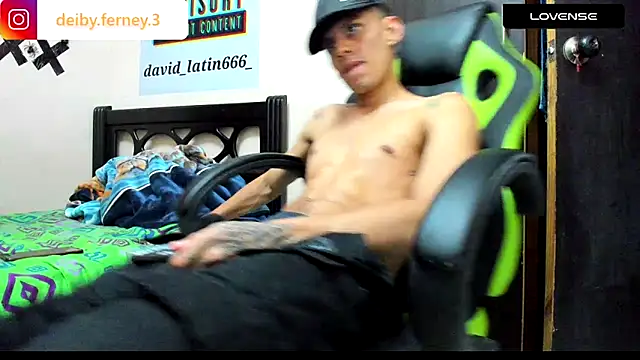 Snapshot of davidlatin66 chatting on 12.16.24 davidlatin66 online show from 12.16.24