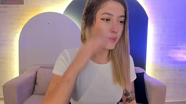 EveBensonX online show from 03.19.25