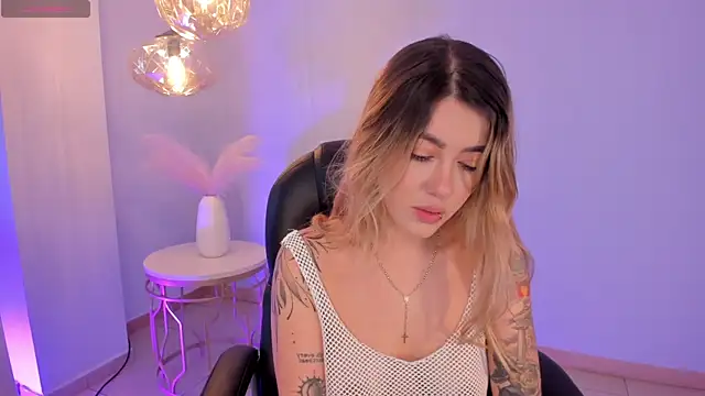 EveBensonX online show from 09.12.25