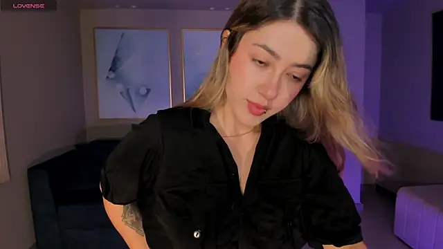 EveBensonX online show from 03.23.26