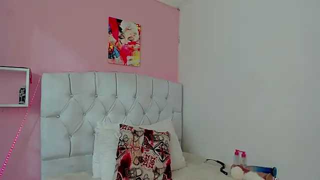 18candys online show from 10.03.25