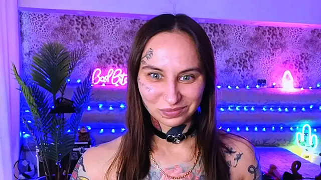 Cool Freak  online show from 02.09.25