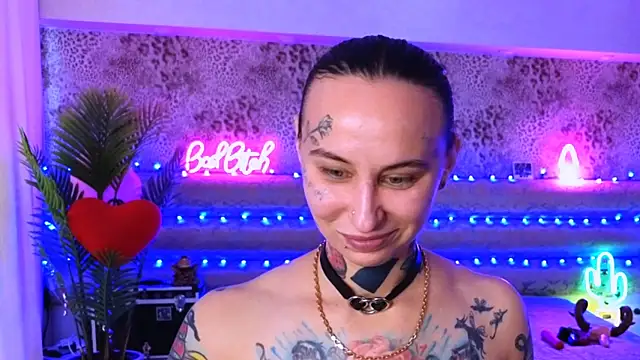 Cool Freak  online show from 03.10.25