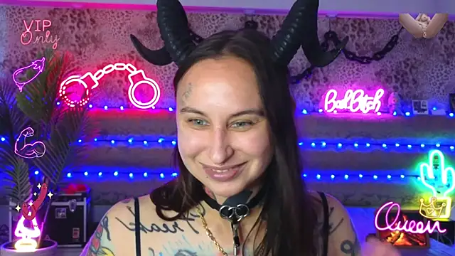 Snapshot of Cool_Freak_ chatting on 06.05.26 Cool Freak online show from 06.05.26